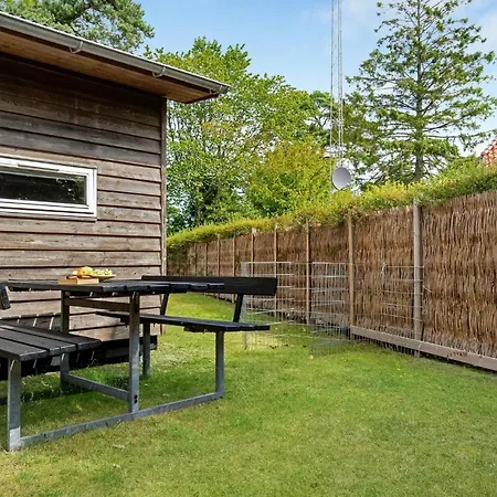 1 Bedroom Cozy In Vaeggerlose Tatil Evi Bøtø By