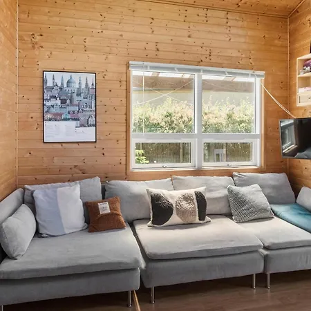 Pet Friendly In Vaeggerlose With Kitchen